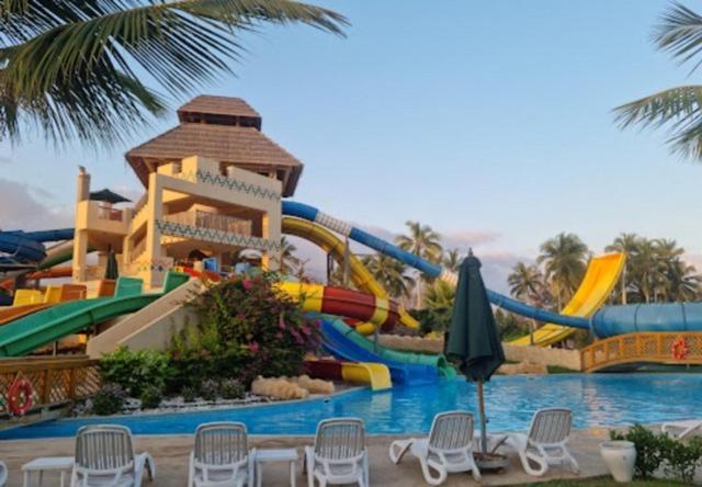 Segal Rotana Wz Private S Pool